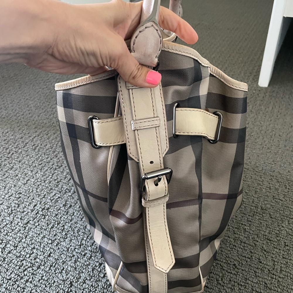 Vintage Burberry Bag - Picture 4 of 8
